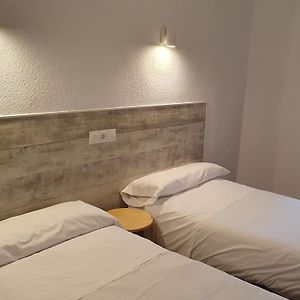Hostal Ginebra -Madrid Centro Gran Via Sol-